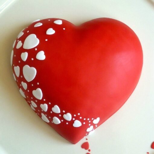 blooming heart cake